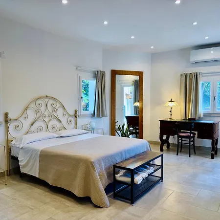 Yourhome - Antico Casale Sorrentino & Мета